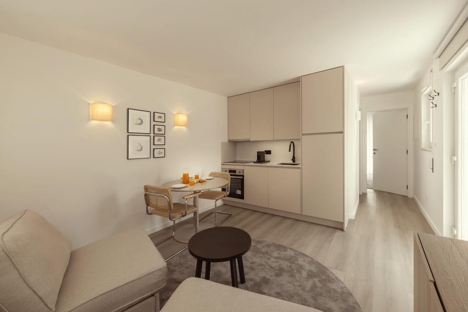 Communal lounge/ TV room, Living room, kitchen, air conditioner
