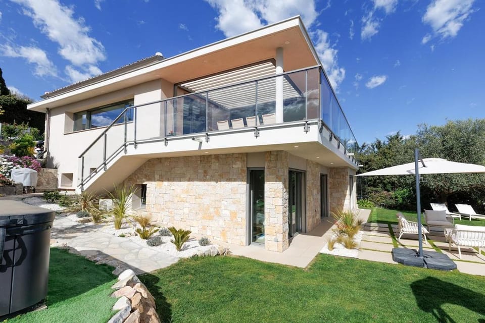 Villa luxueuse avec une magnifique vue à Mougins Villa in Mougins