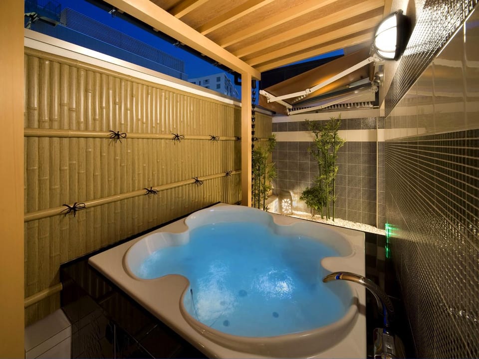 Open Air Bath