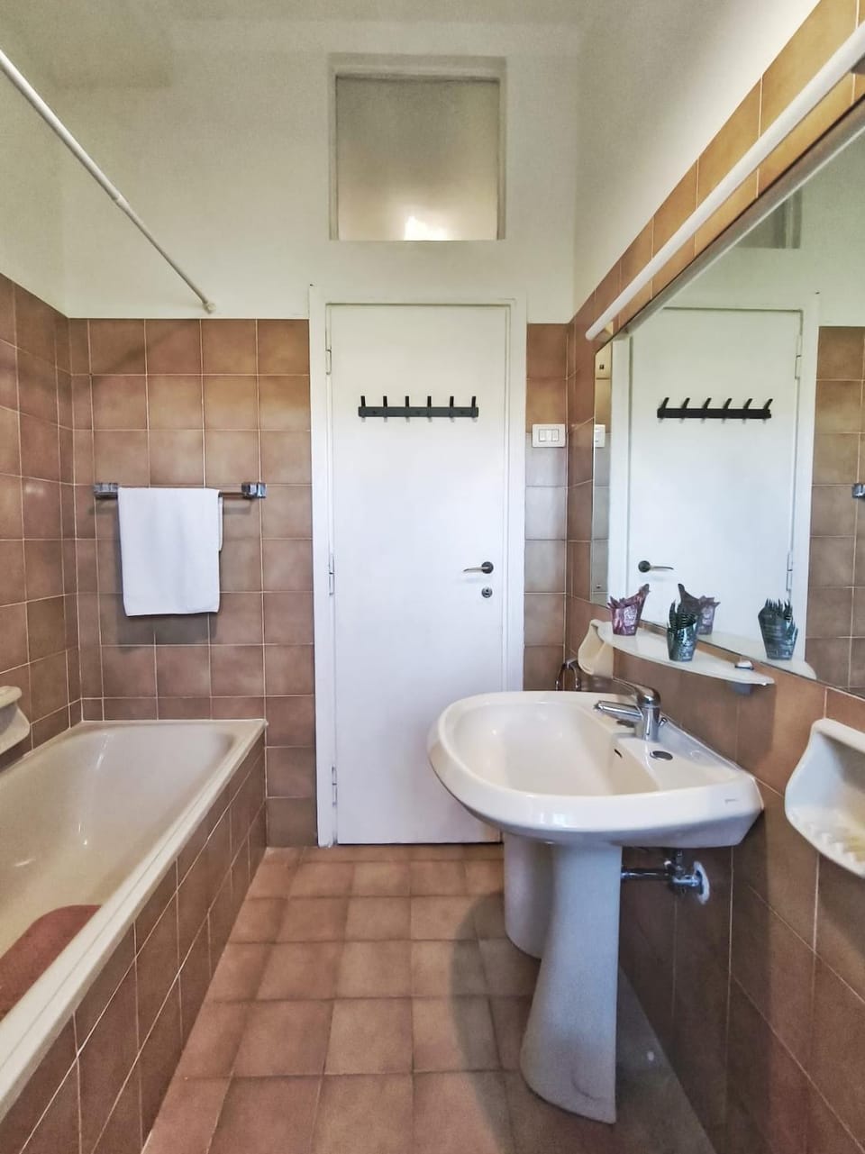 Toilet, Bathroom, Bath, towels