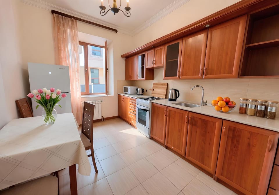 Prime 2 Bedroom 2 Bathroom apartment in BYUZAND 7 - REPUBLIC SQUARE Apartment in Yerevan