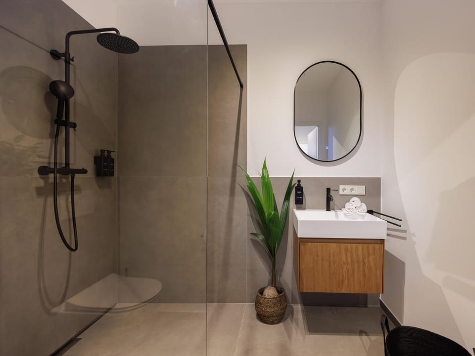 Shower, Bathroom