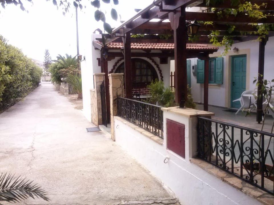 G&P Rooms Matala Bed and Breakfast in Crete