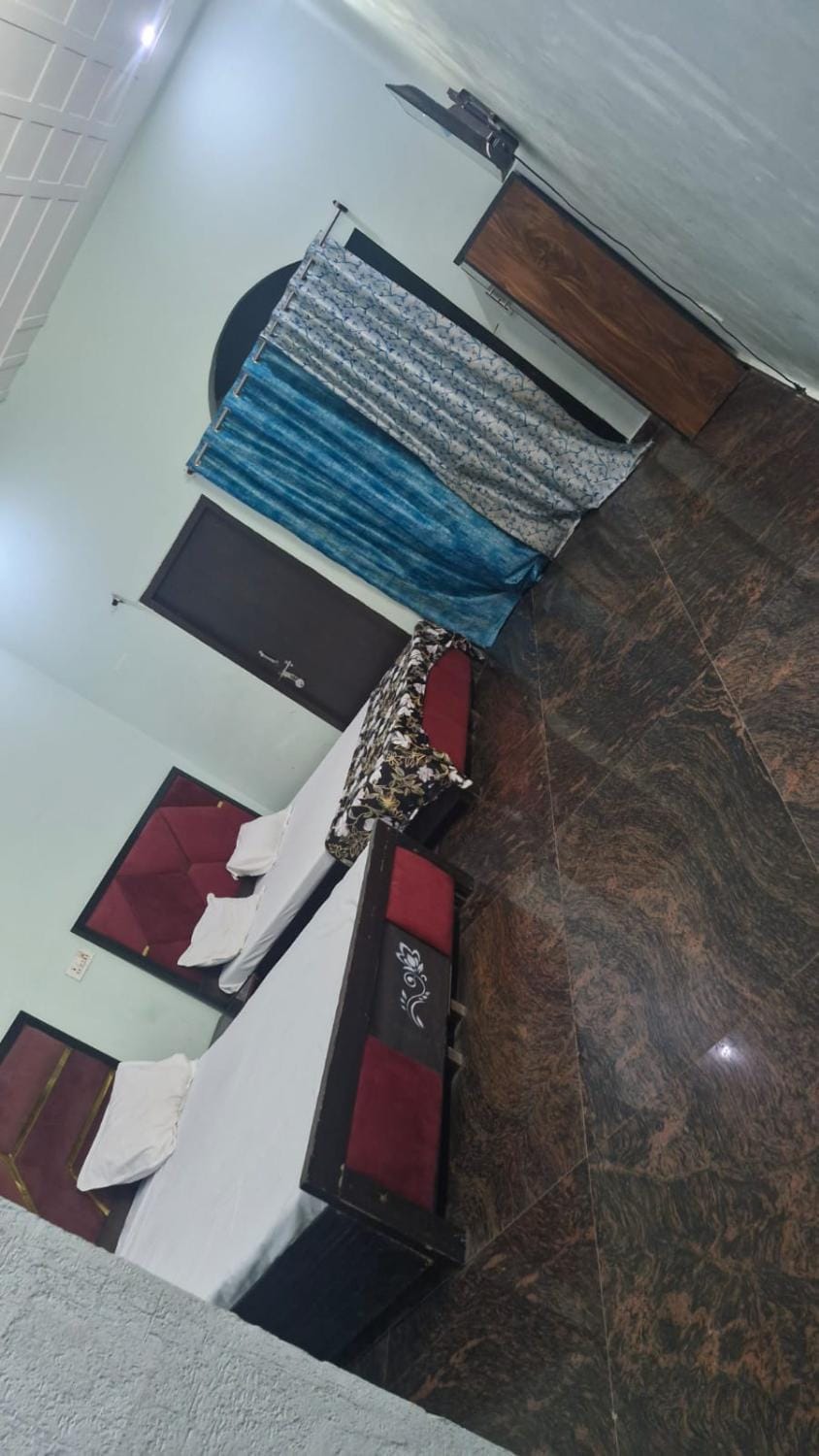 Maa Kalaa Dham Bed and Breakfast in Uttar Pradesh