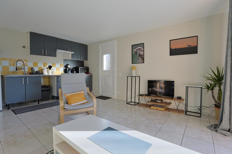 La Frigoule Maison T2 avec entrée, jardin et parking indépendants House in Occitanie