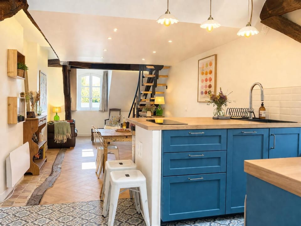 signature bois et cuir - appartement d exception Apartment in Angers