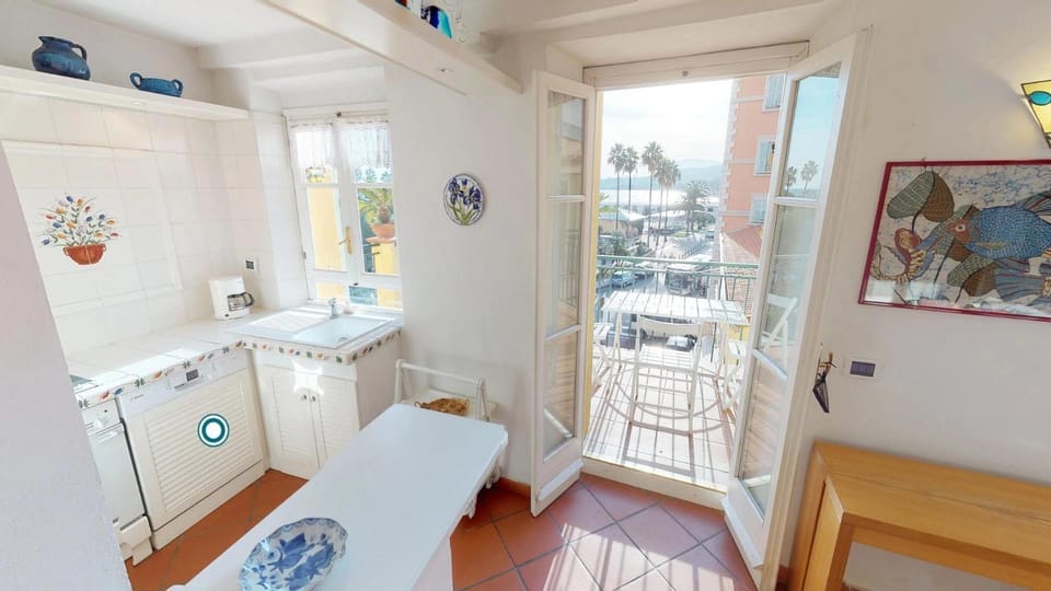 5VV - Grand 2P dans la vieille ville avec terrasse vue mer Apartment in Menton
