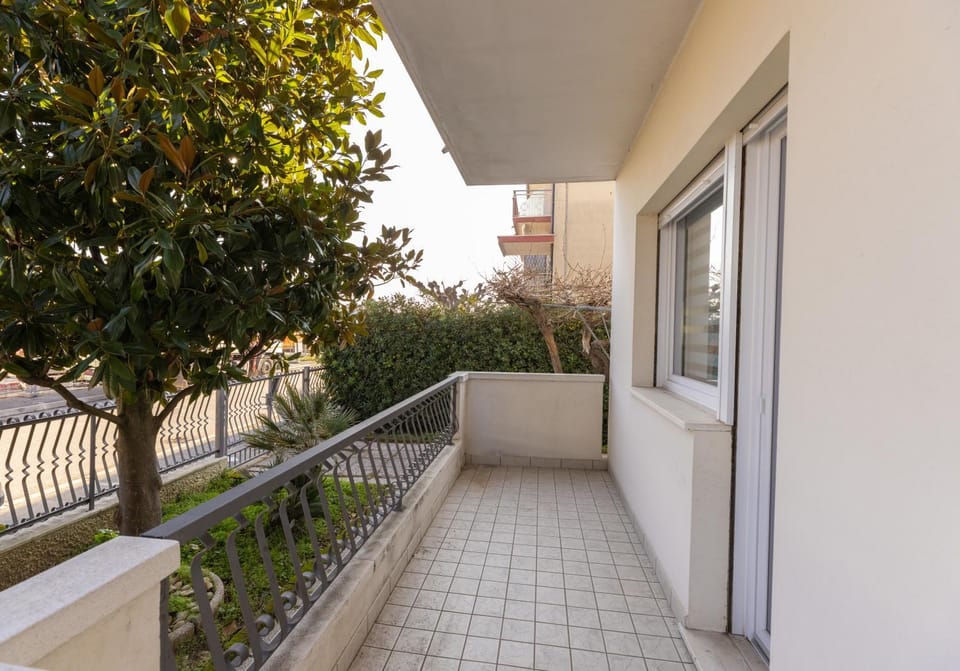 Inner courtyard view