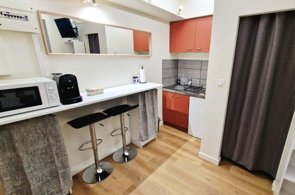 Escapade Salins Studio Apartment in Clermont-Ferrand