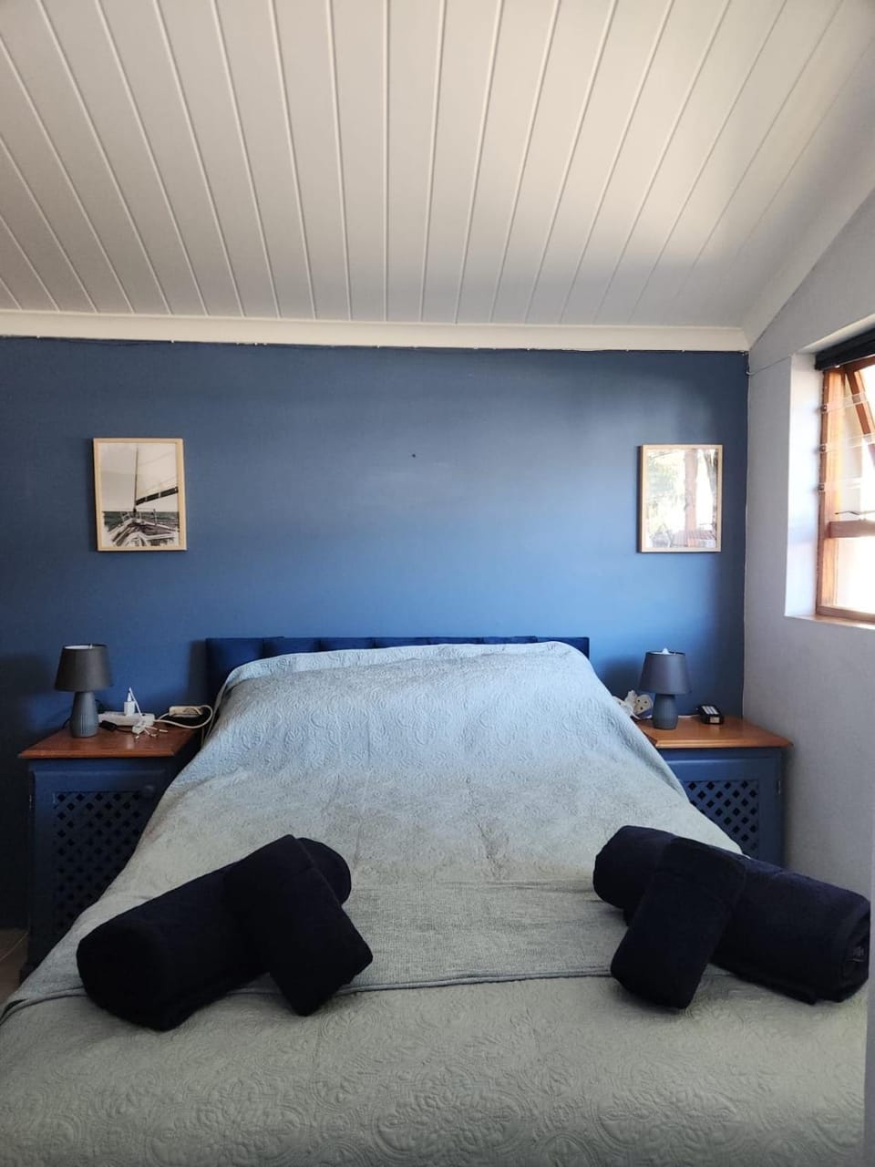 Bedroom, hair dryier, wardrobe, air conditioner