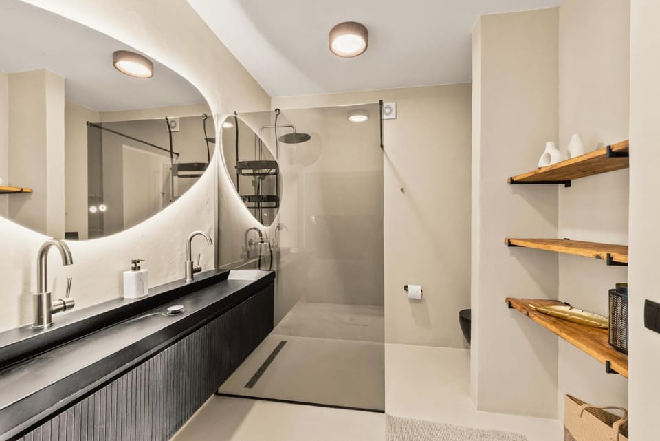 Shower, Bathroom, towels