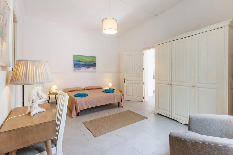 Bed, Photo of the whole room, Bedroom, towels, wardrobe