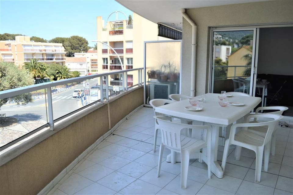 Day, View (from property/room), Balcony/Terrace, Dining area