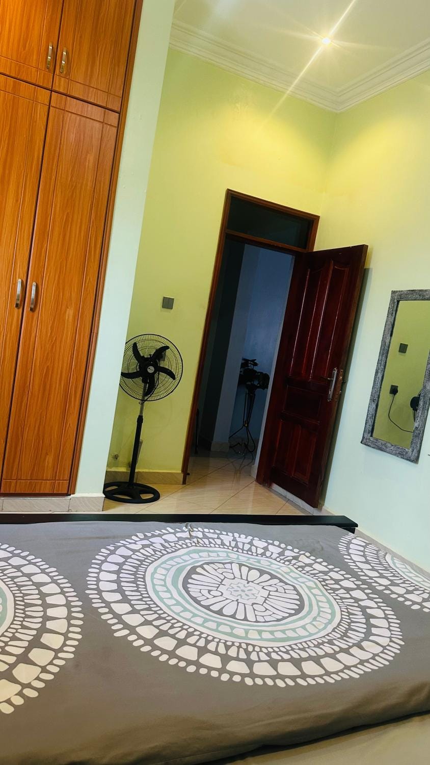 A Home Away Apt With Unlimited Wifi Apartment in Kampala