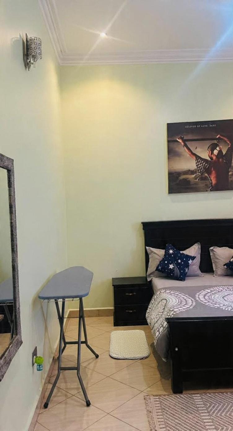A Home Away Apt With Unlimited Wifi Apartment in Kampala