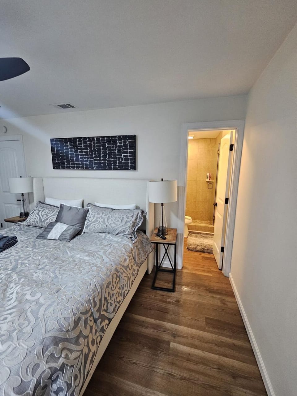 Island elegance! Pet-friendly 3 bedroom with parking Villa in Hilton Head Island