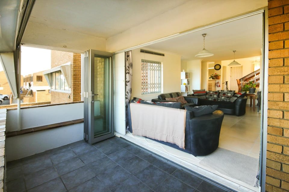 La Corniche House in Cape Town