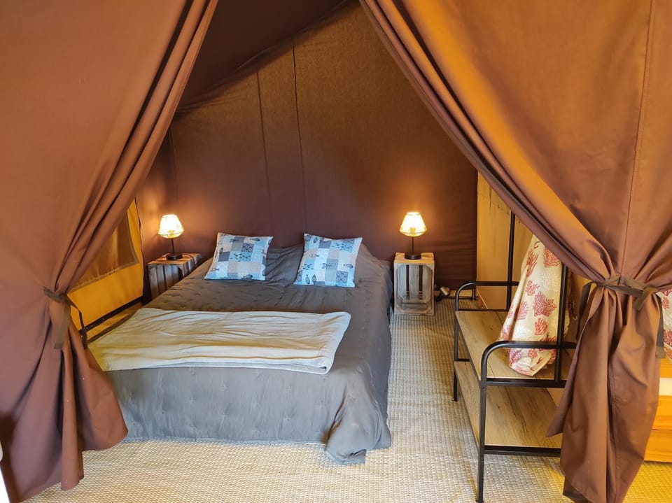 clos du loguy Luxury tent in Brittany