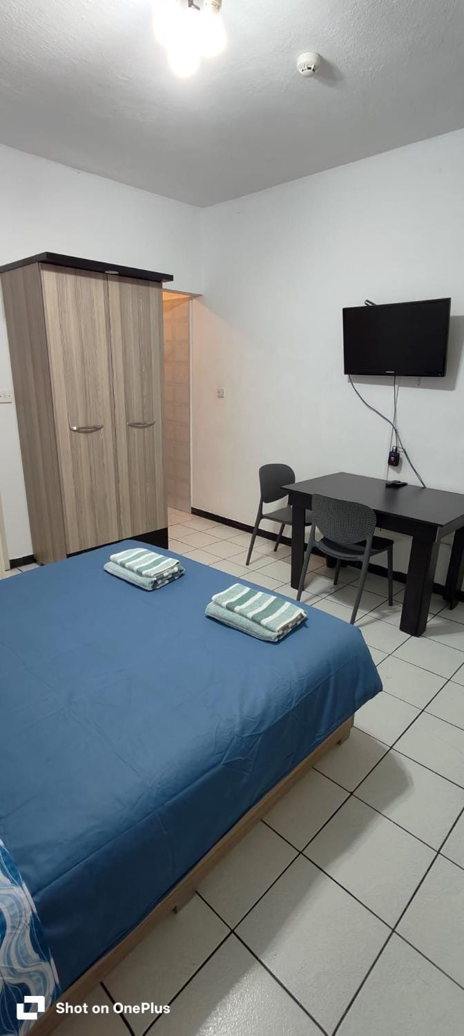 Lovely Paceville Studio B Apartment in Saint Julians