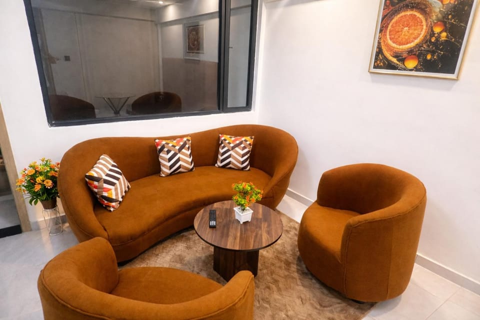Living room, Seating area
