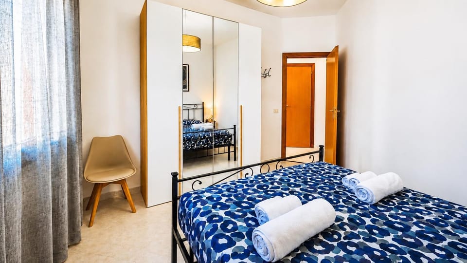 Bed, Bedroom, wardrobe