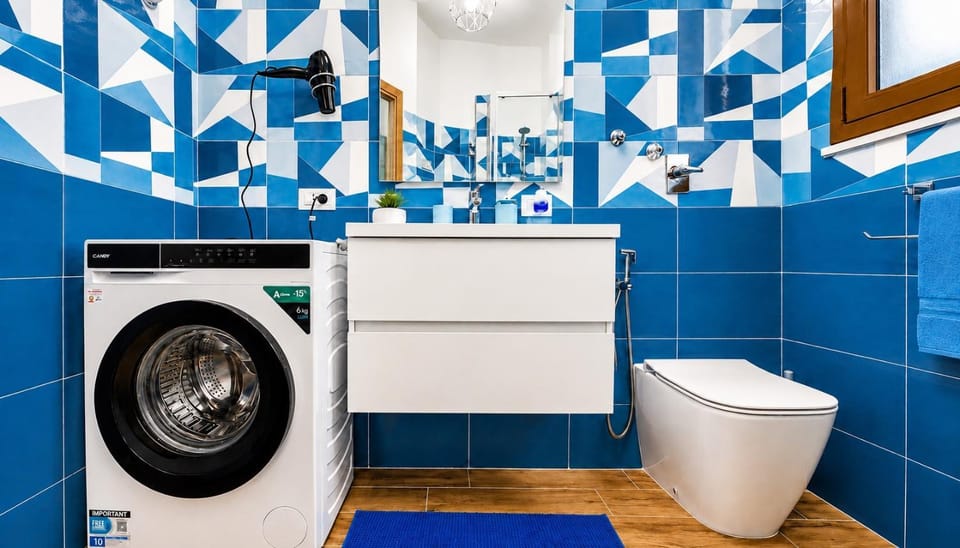 Toilet, Bathroom, washing machine
