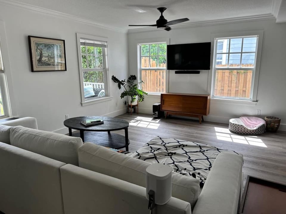 Northwood Revival House in West Palm Beach