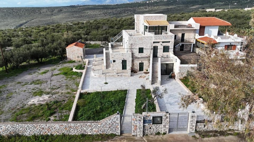 Mani Tsopakas Residences Artsi maisonette Apartment in Peloponnese Region