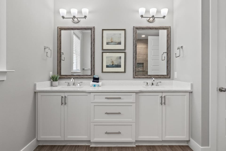 Bathroom, Bath