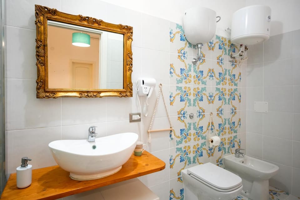Room Procida in Villa La Tavernetta Bed and Breakfast in Castellammare di Stabia