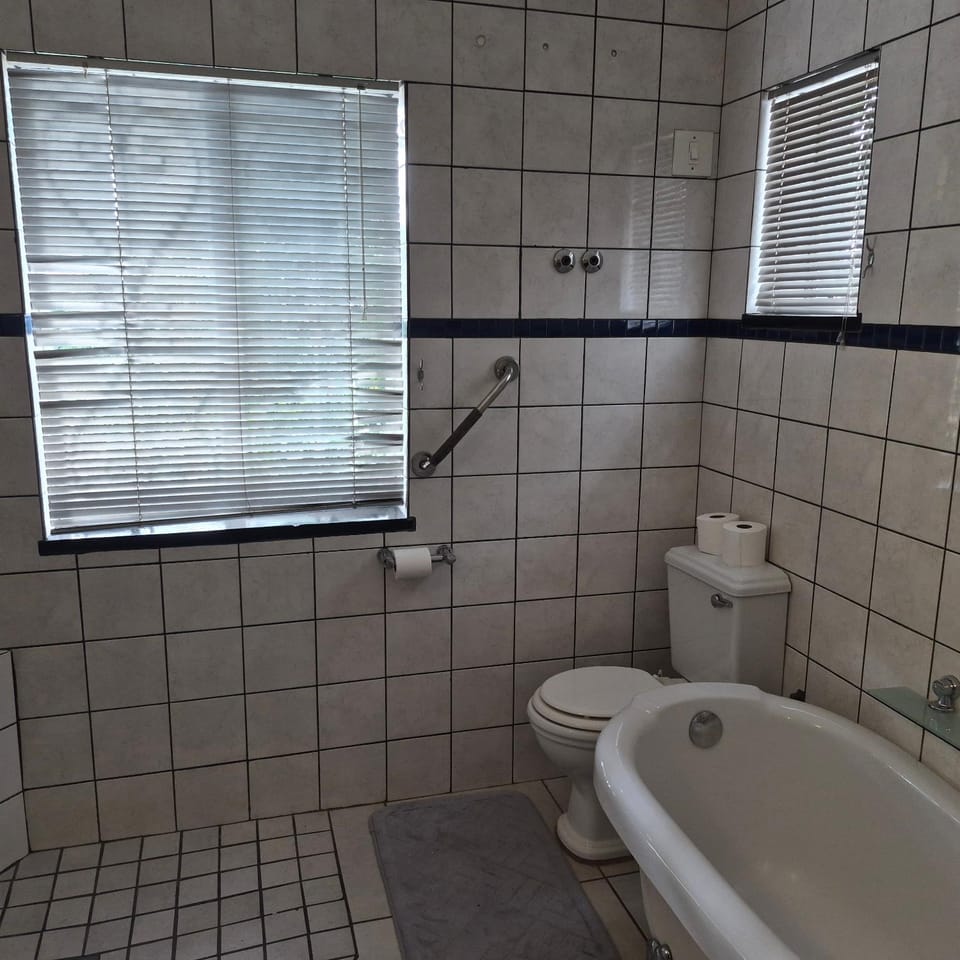 Shower, Toilet, Bath