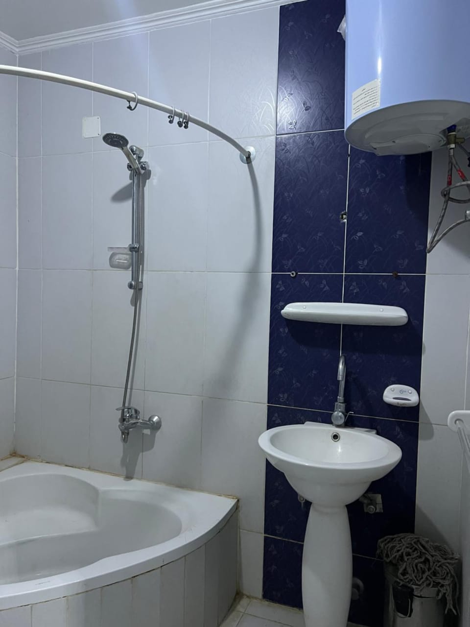 شقة الهنا 1432 للايجار مصيف قرية النورس الاسماعيلية طريق البلاجات Apartment in Egypt