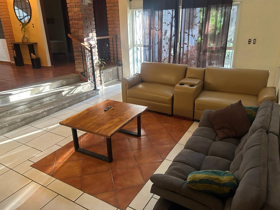 Communal lounge/ TV room, Entertainment, Entertainment, internet