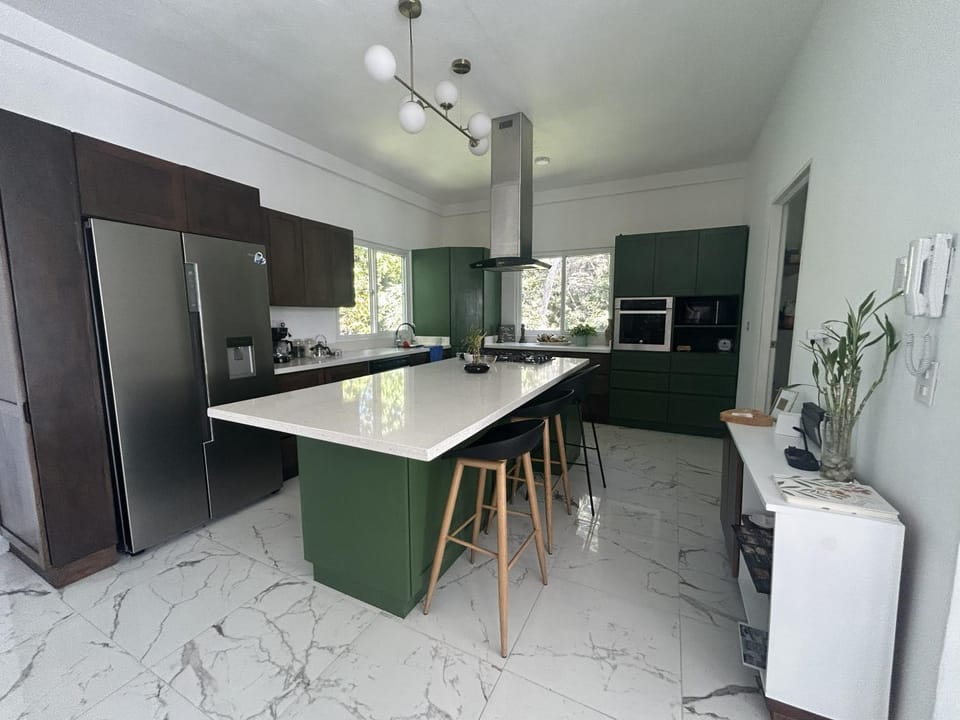 Kitchen or kitchenette, Dining area, Communal kitchen, Dinner, kitchen, kitchen