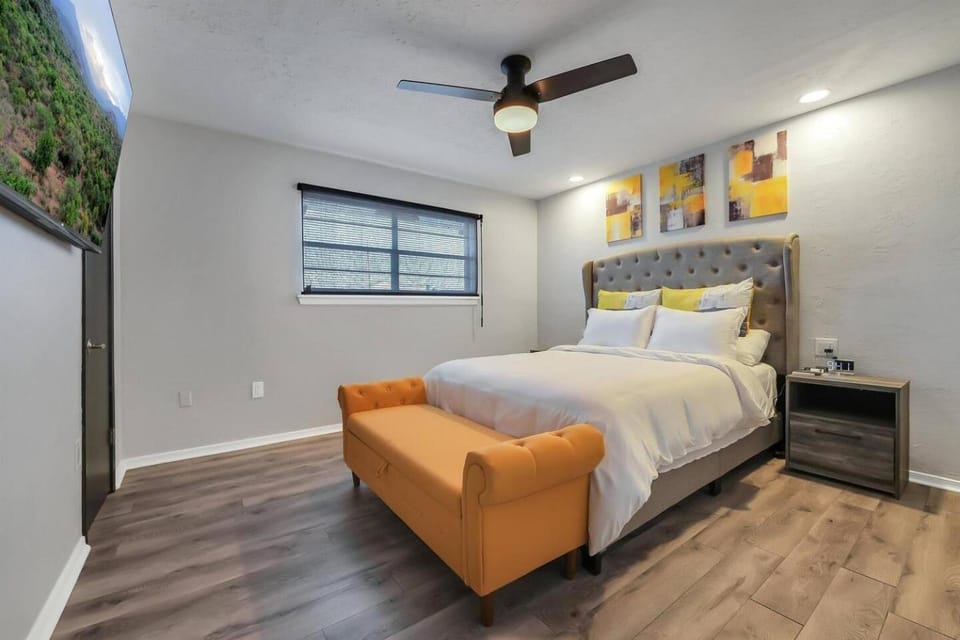 Beautiful Contemporary Suite #01 Apartment in Lawton