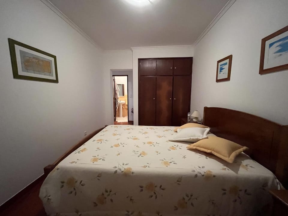 Almograve 2 Balconies 3 Bedrooms Suite Flat Apartment in Portugal