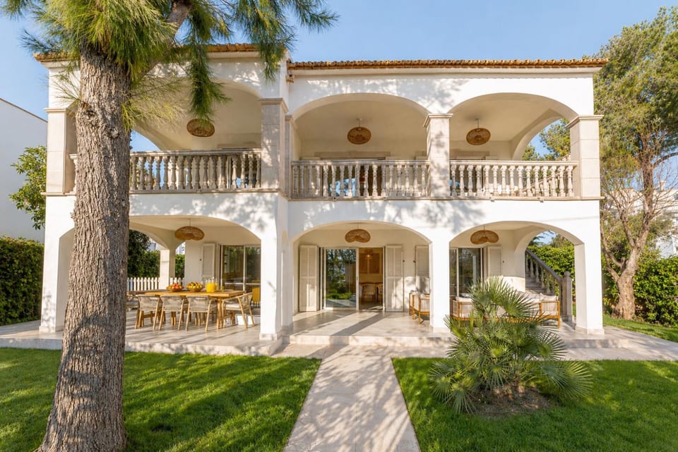 Property building, Day, Garden, Balcony/Terrace, Garden view