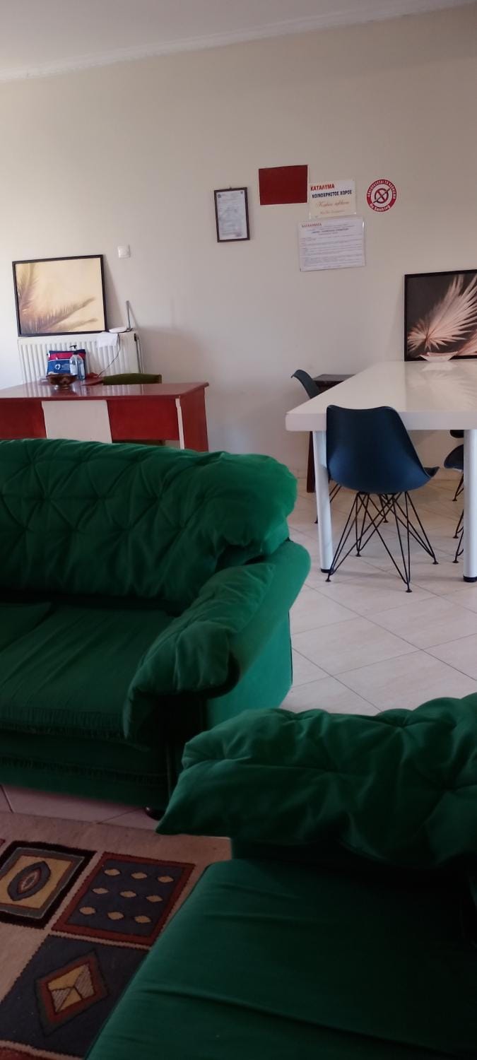 ΚΑΡΔΙΤΣΑ Βραχυχρονια Εργαζομενων Apartment in Peloponnese, Western Greece and the Ionian