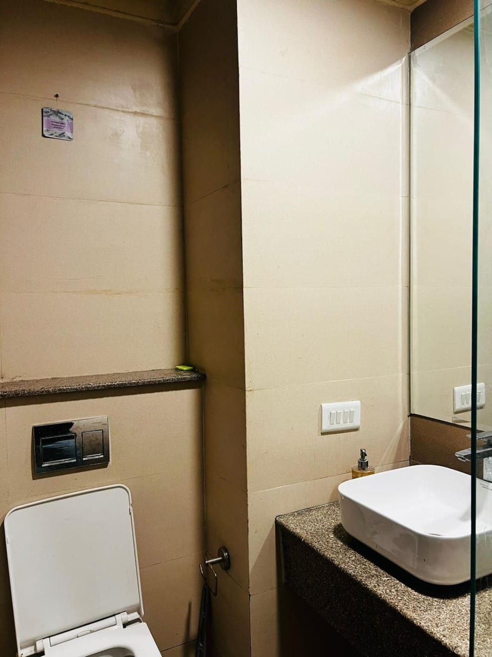 THE MOONLIGHT STUDIo Apartment in Noida