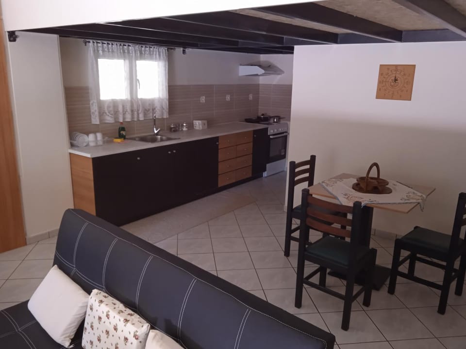 Alkion Platana Apartment in Euboea