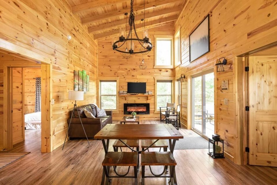 Scenic Sunset Cabin RRG - Central - Hot Tub - Pets Cabin in Kentucky