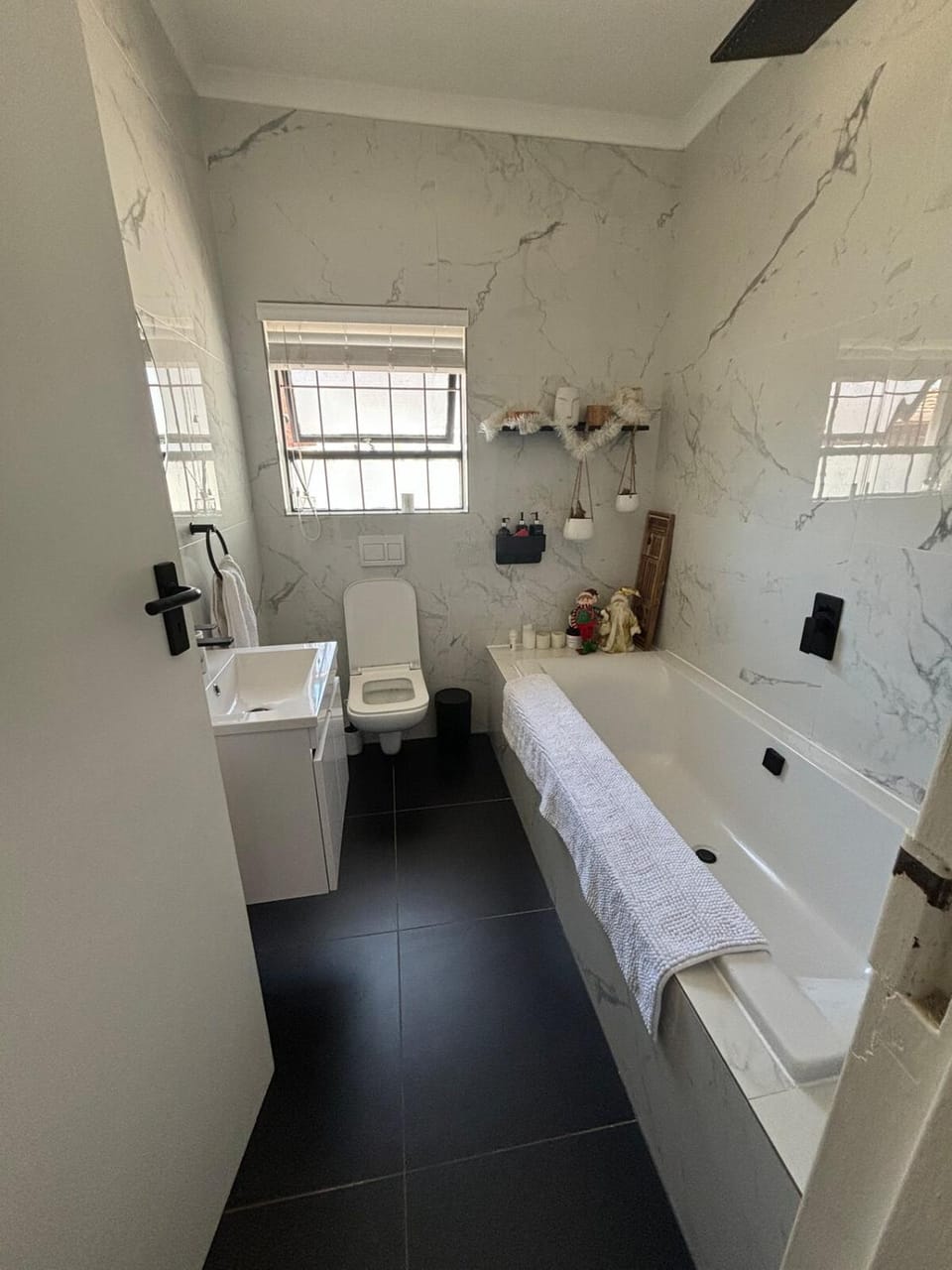 Dolphin House - 450m from famous kitesurfing beach House in Cape Town