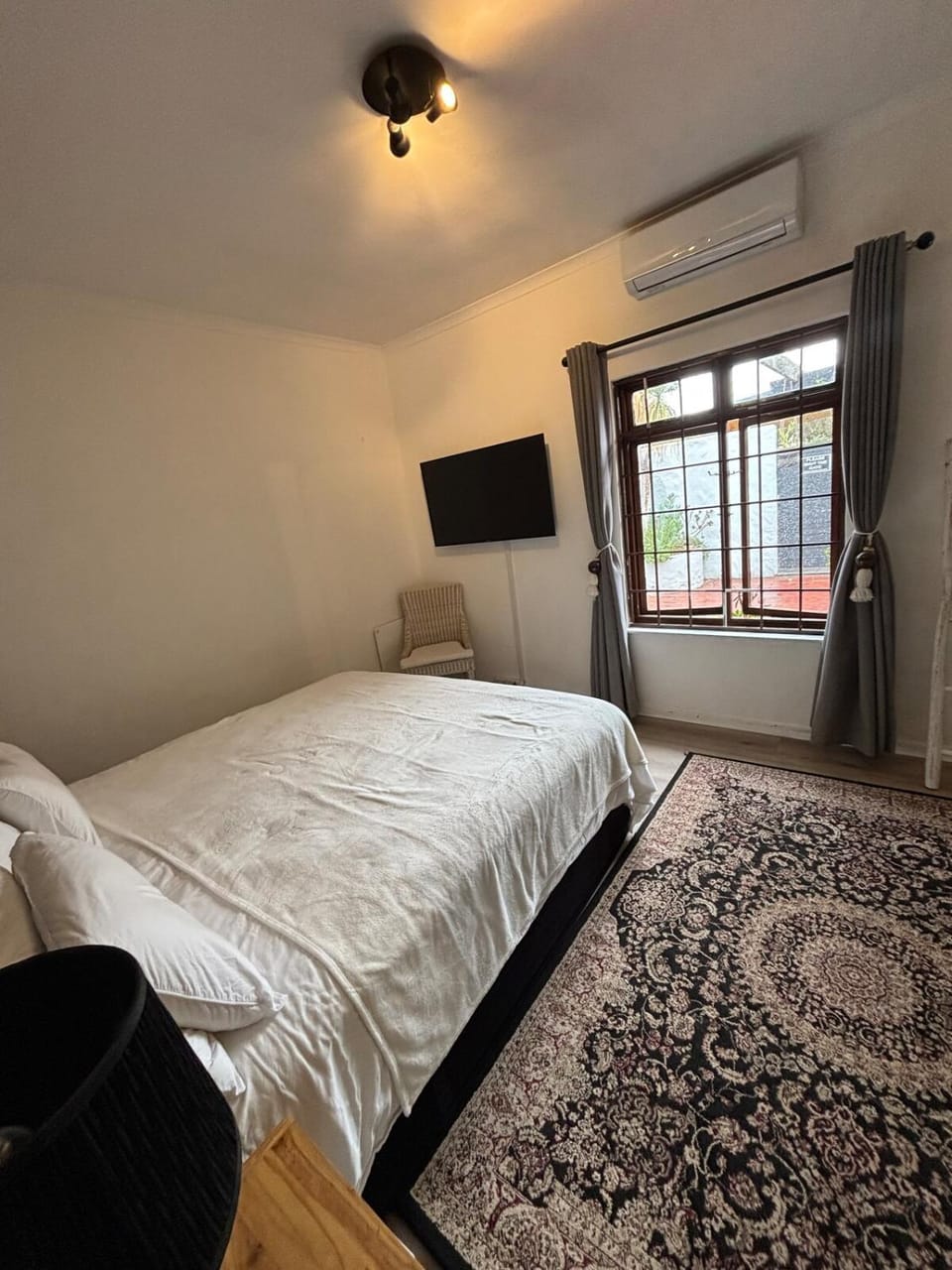 Dolphin House - 450m from famous kitesurfing beach House in Cape Town