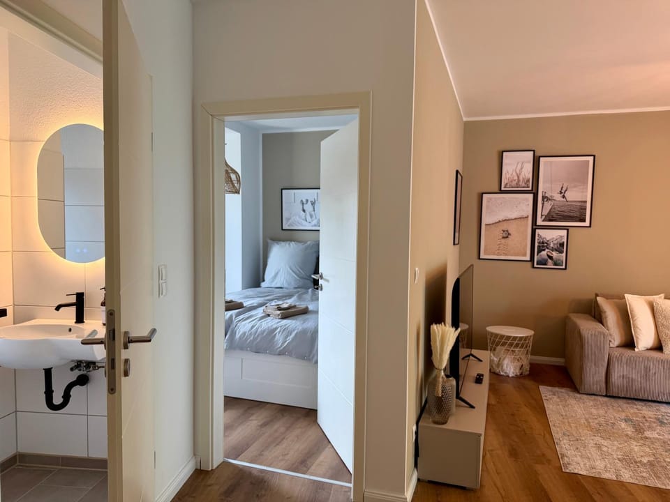 Bed, Bathroom, Living room, Photo of the whole room, Seating area, Bedroom