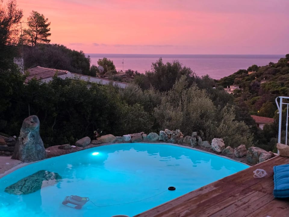 Solarium, Sea view, Swimming pool