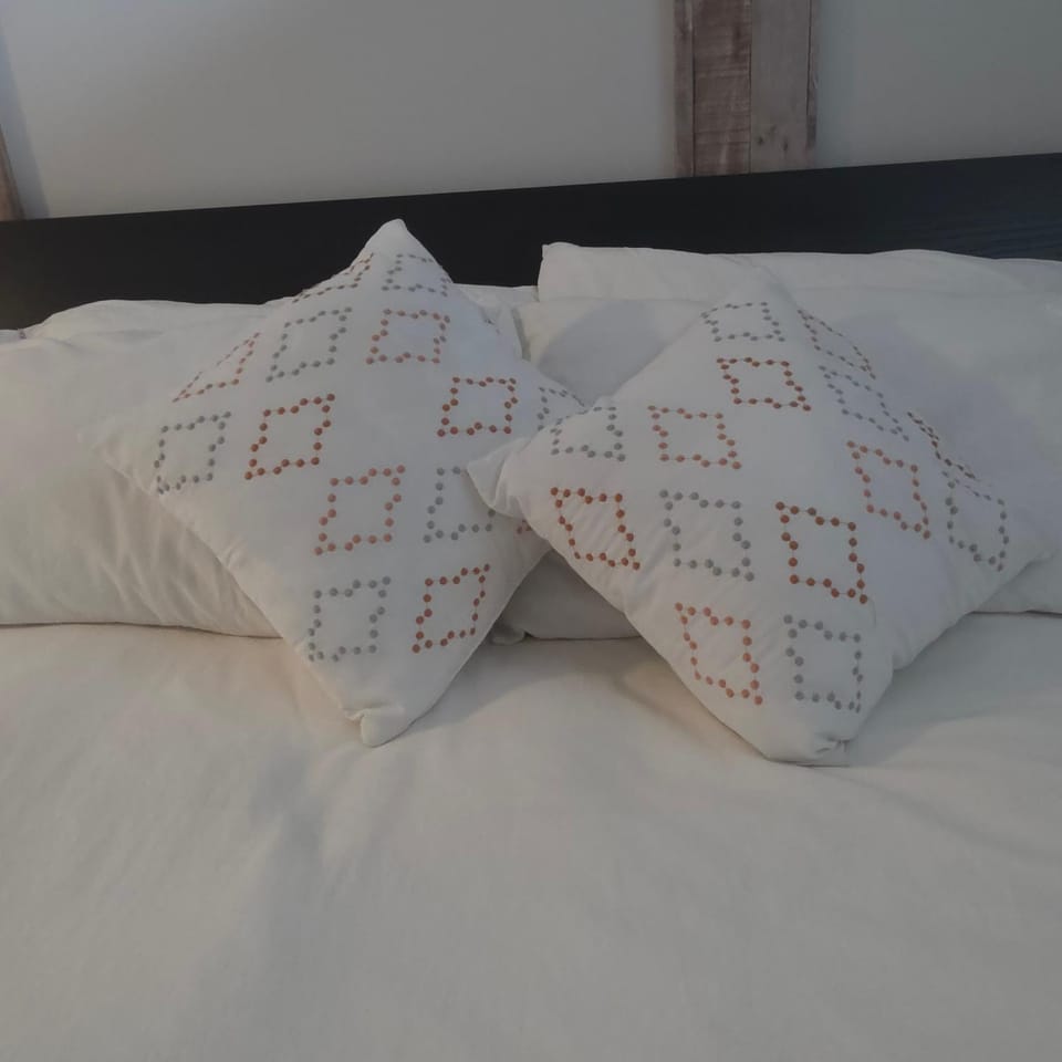 Property building, Bed