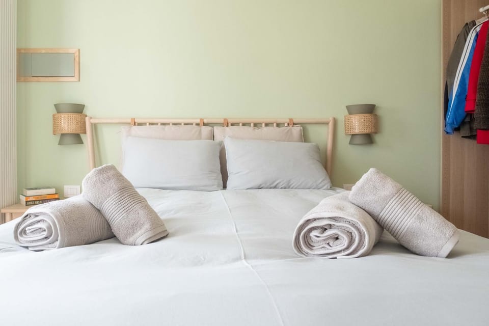 Garden, Balcony/Terrace, Bedroom, Garden view, heating, wardrobe, air conditioner