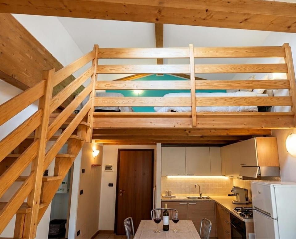 Bed, Kitchen or kitchenette, Bedroom