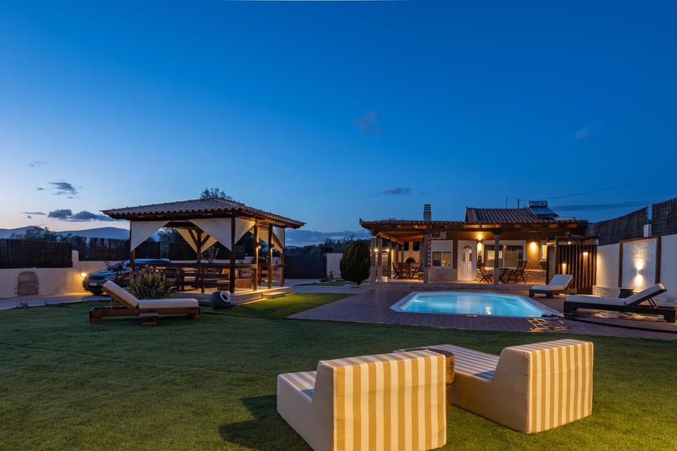 Patio, Garden, Pool view