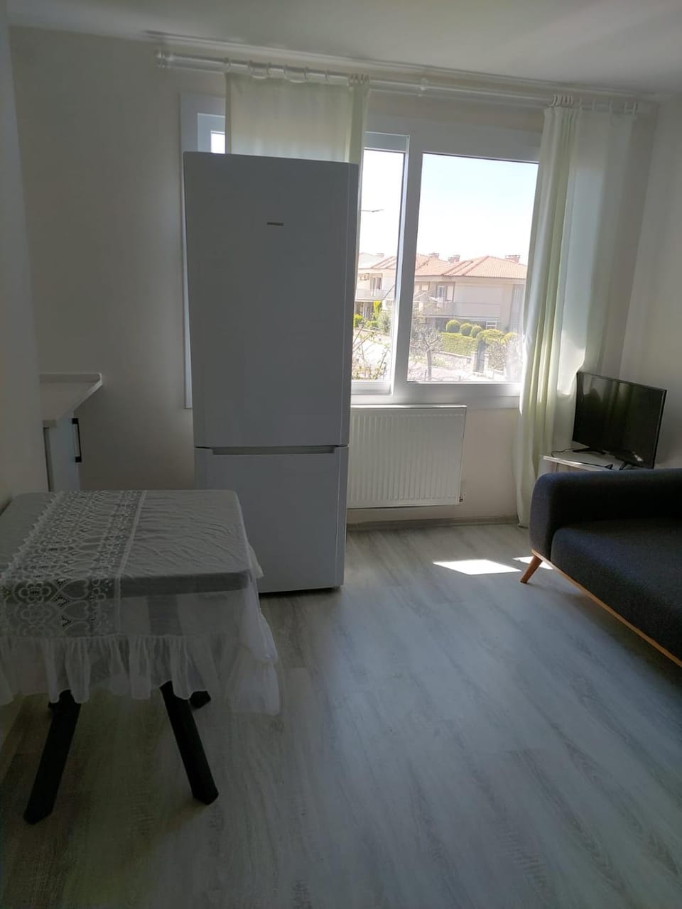 Kitchen or kitchenette, Living room, Dining area